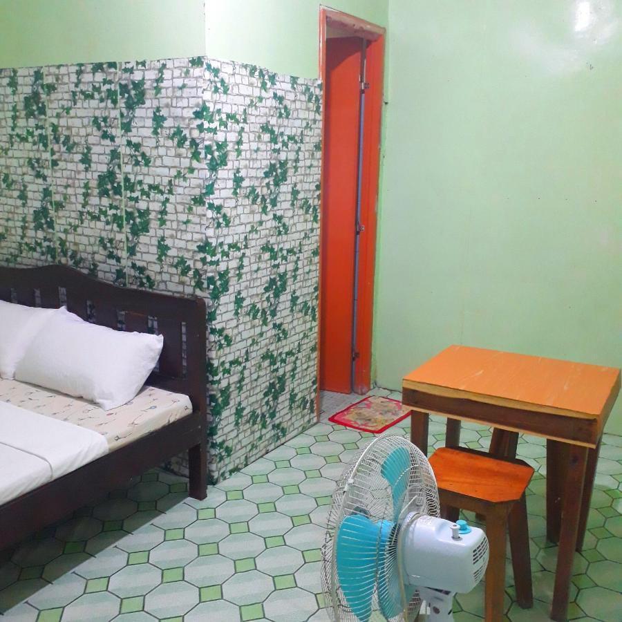 Archie'S Budget Room Rental 圣维森特 外观 照片
