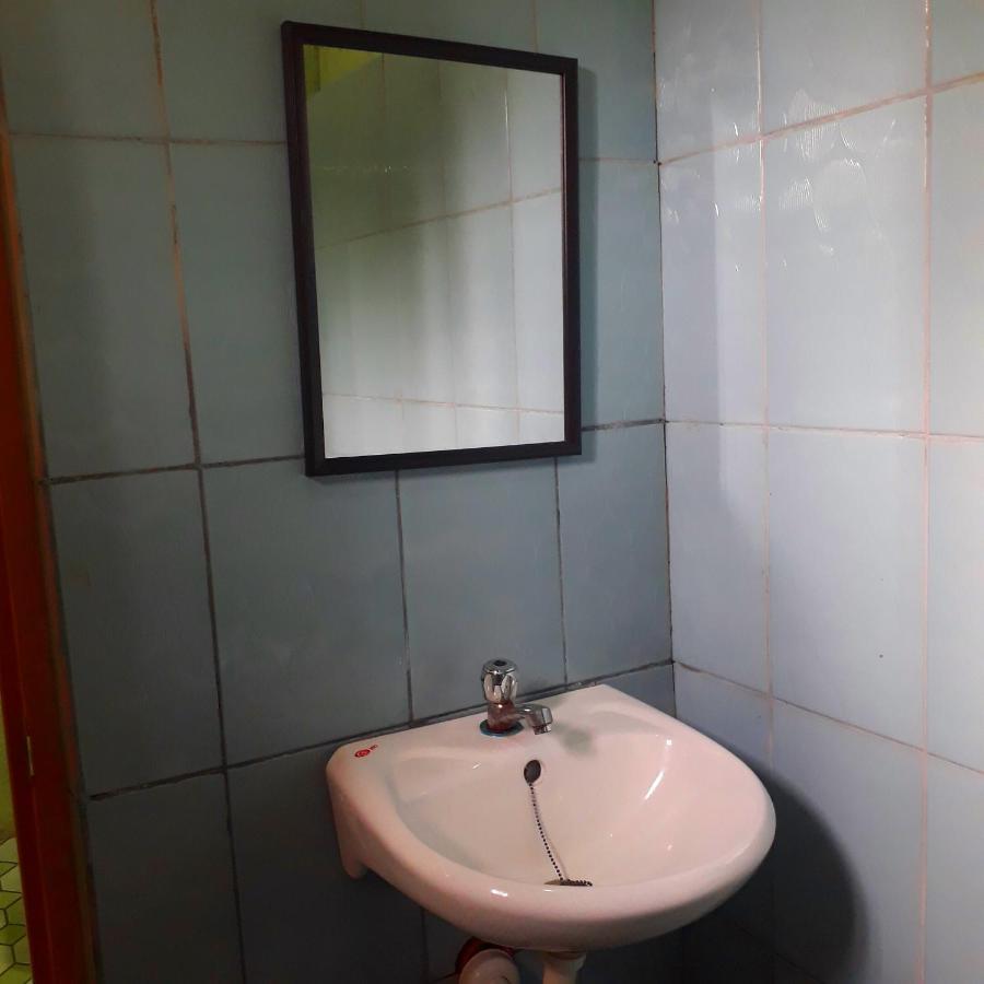 Archie'S Budget Room Rental 圣维森特 外观 照片